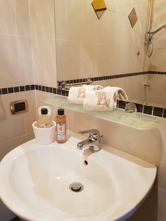 B&B Del Lago Испра Екстериор снимка